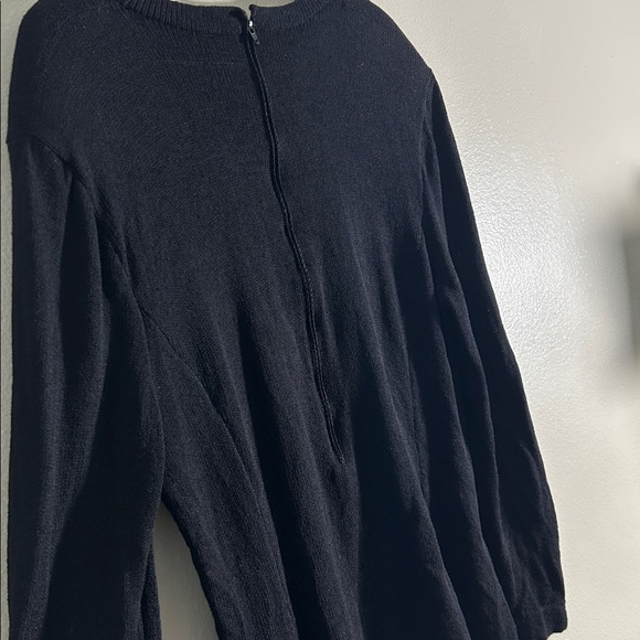 St. John Classic Black Knit Sweater - Picture 4 of 6